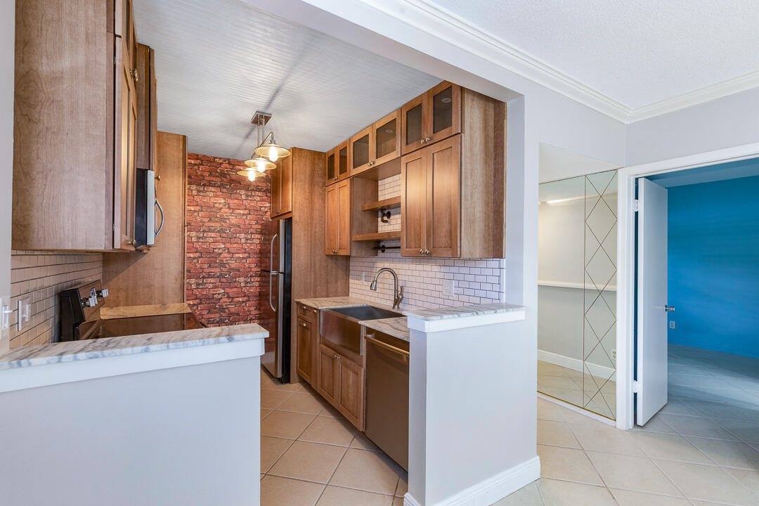 3351 Spanish Trail, Delray Beach, FL 33483