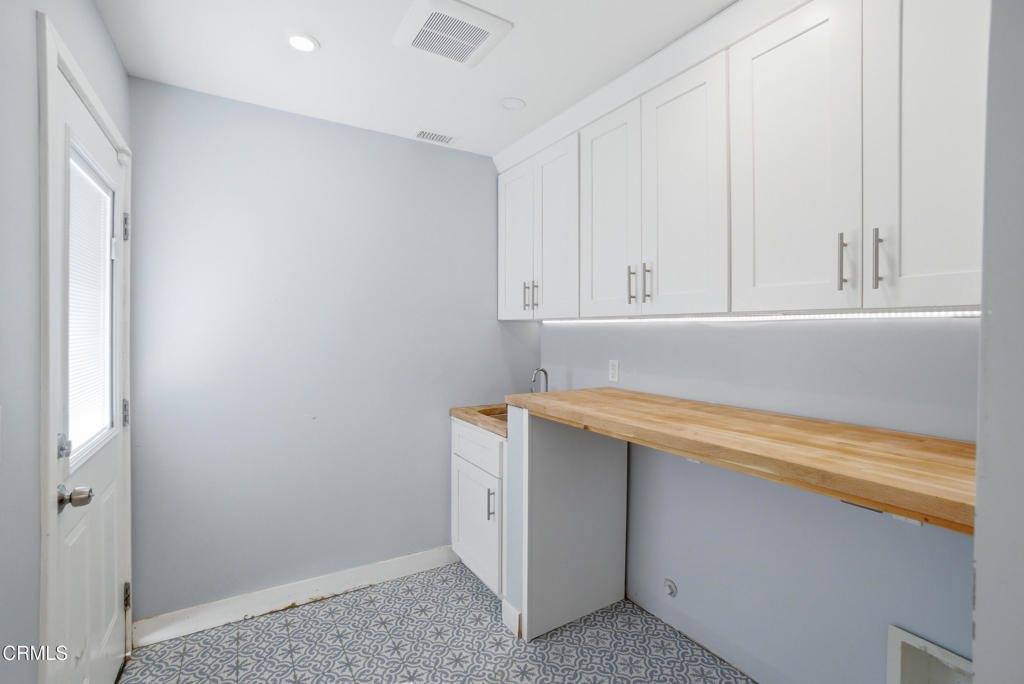 2024 South J Street, Oxnard, CA 93033