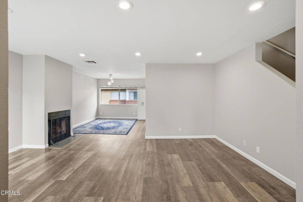 735 County Square Drive, Ventura, CA 93003