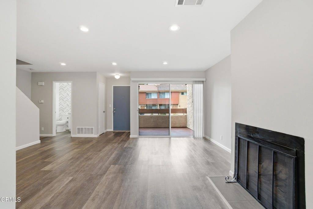 735 County Square Drive, Ventura, CA 93003