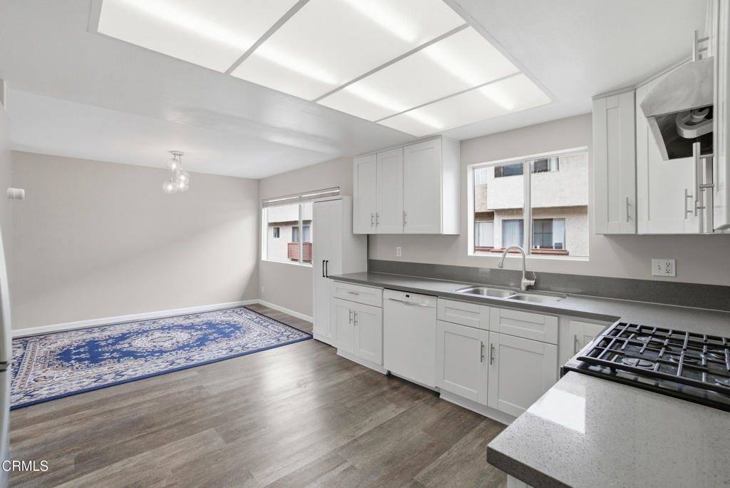 735 County Square Drive, Ventura, CA 93003