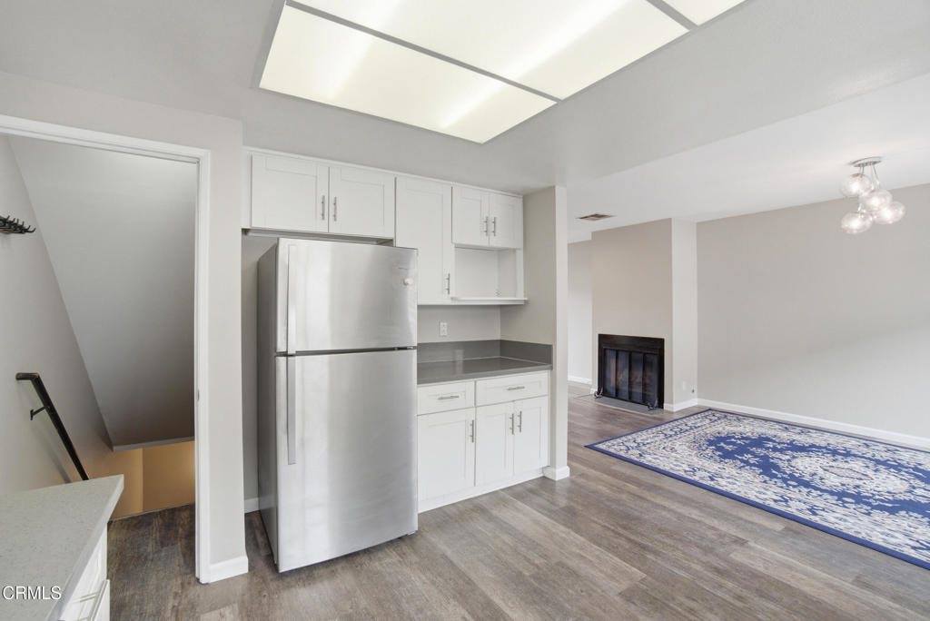 735 County Square Drive, Ventura, CA 93003
