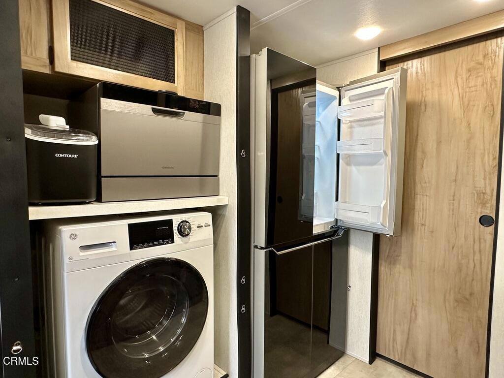 4677 Carpinteria Avenue, Carpinteria, CA 93013
