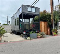 4677 Carpinteria Avenue, Carpinteria, CA 93013