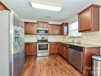 6709 Broad Valley Court, Charlotte, NC 28216