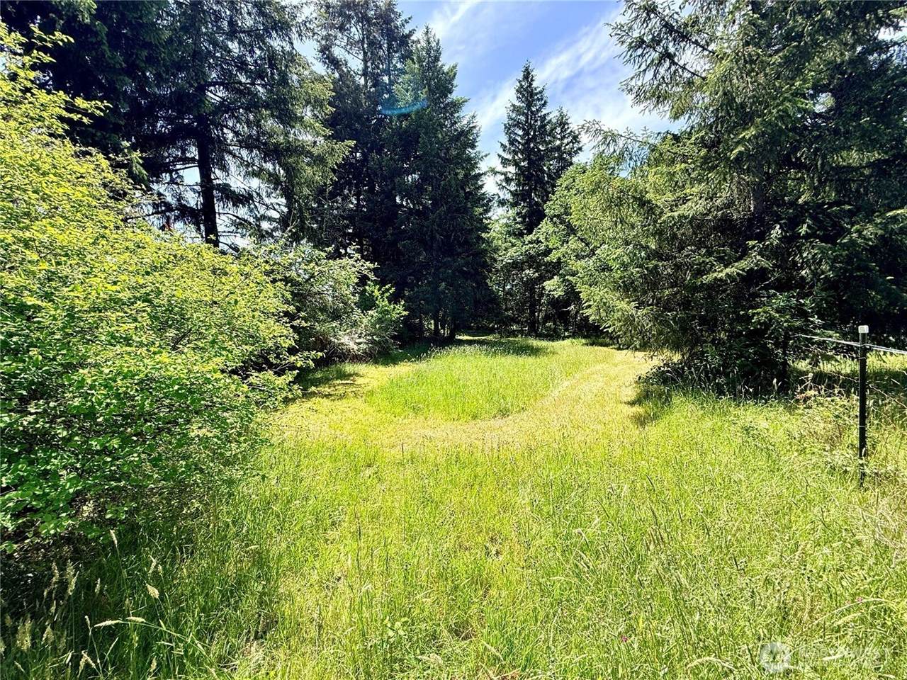 503 Centre Street North, Rainier, WA 98576