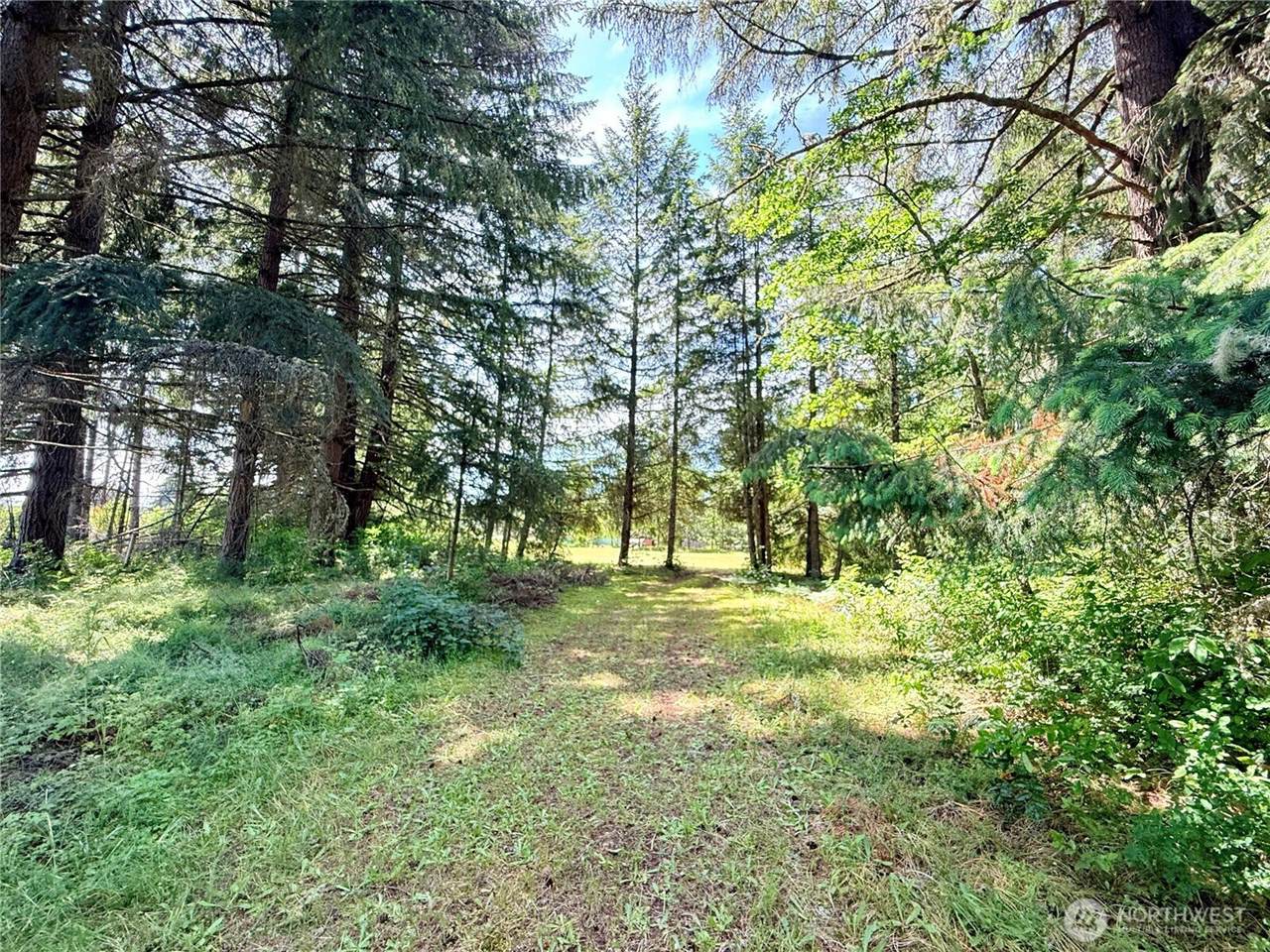 503 Centre Street North, Rainier, WA 98576