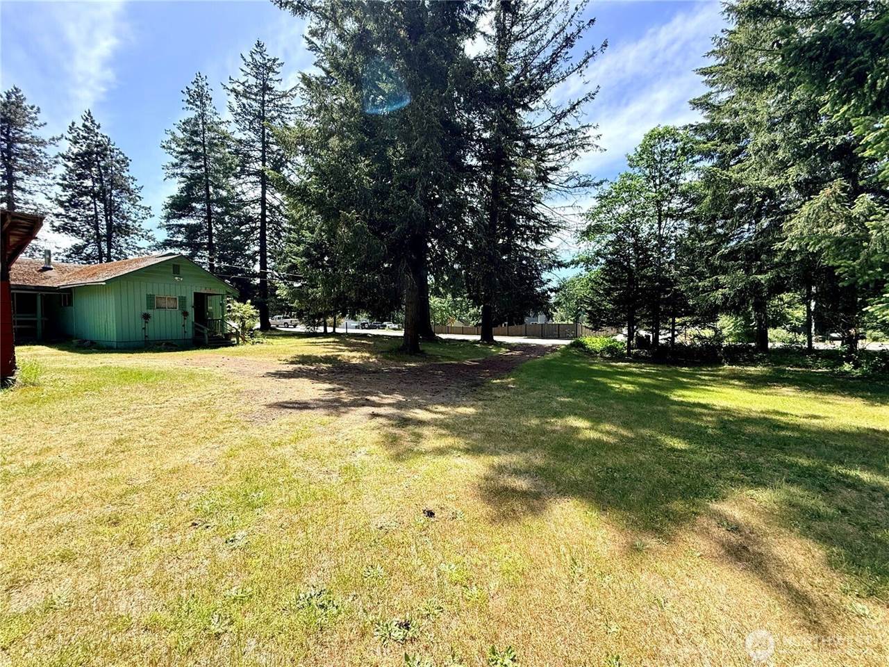 503 Centre Street North, Rainier, WA 98576