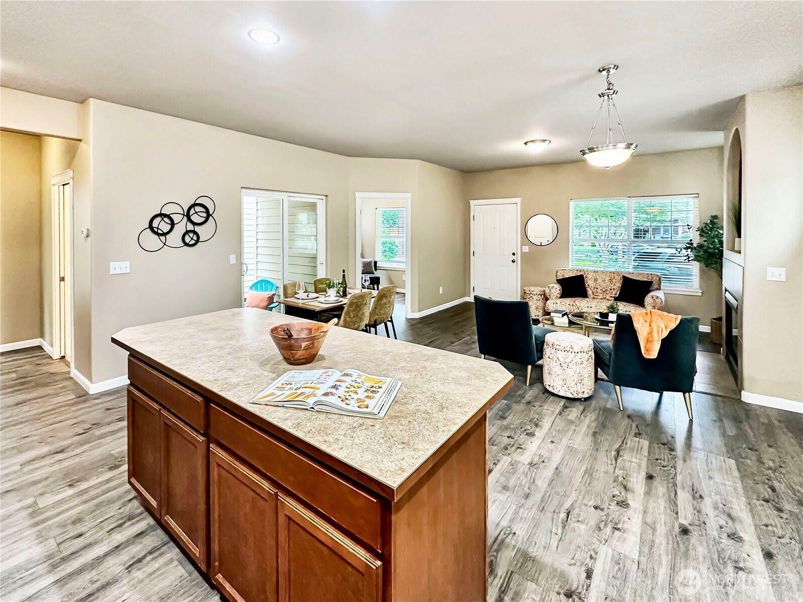5045 Balustrade Boulevard SE, Lacey, WA 98513