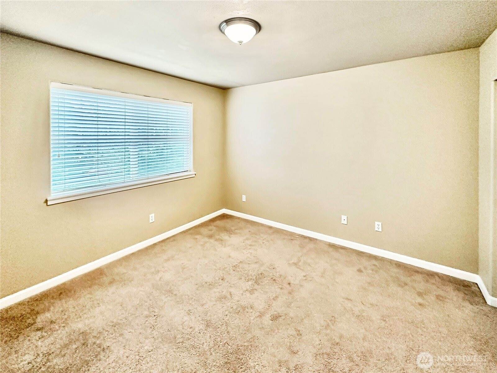 5045 Balustrade Boulevard SE, Lacey, WA 98513