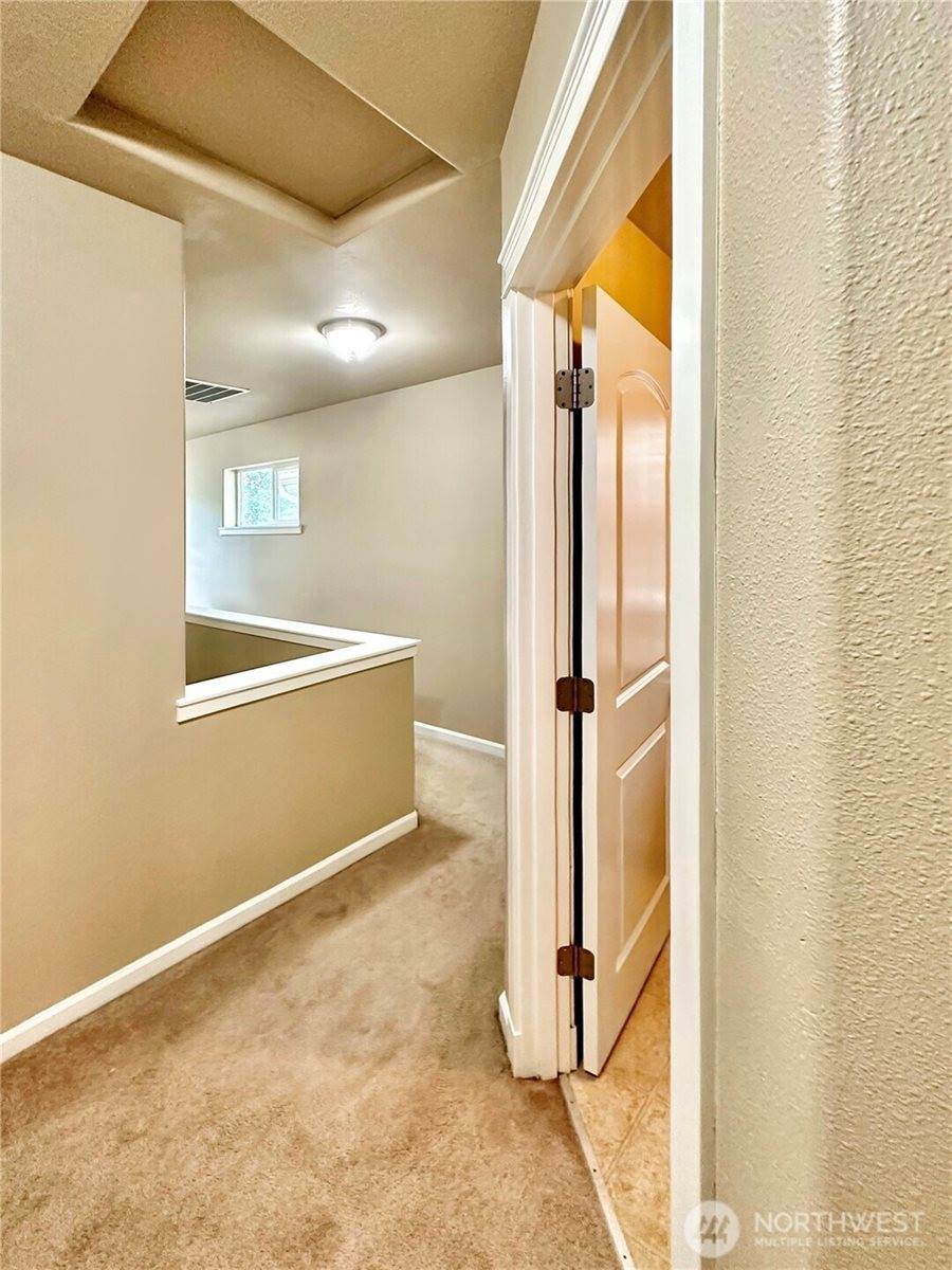 5045 Balustrade Boulevard SE, Lacey, WA 98513