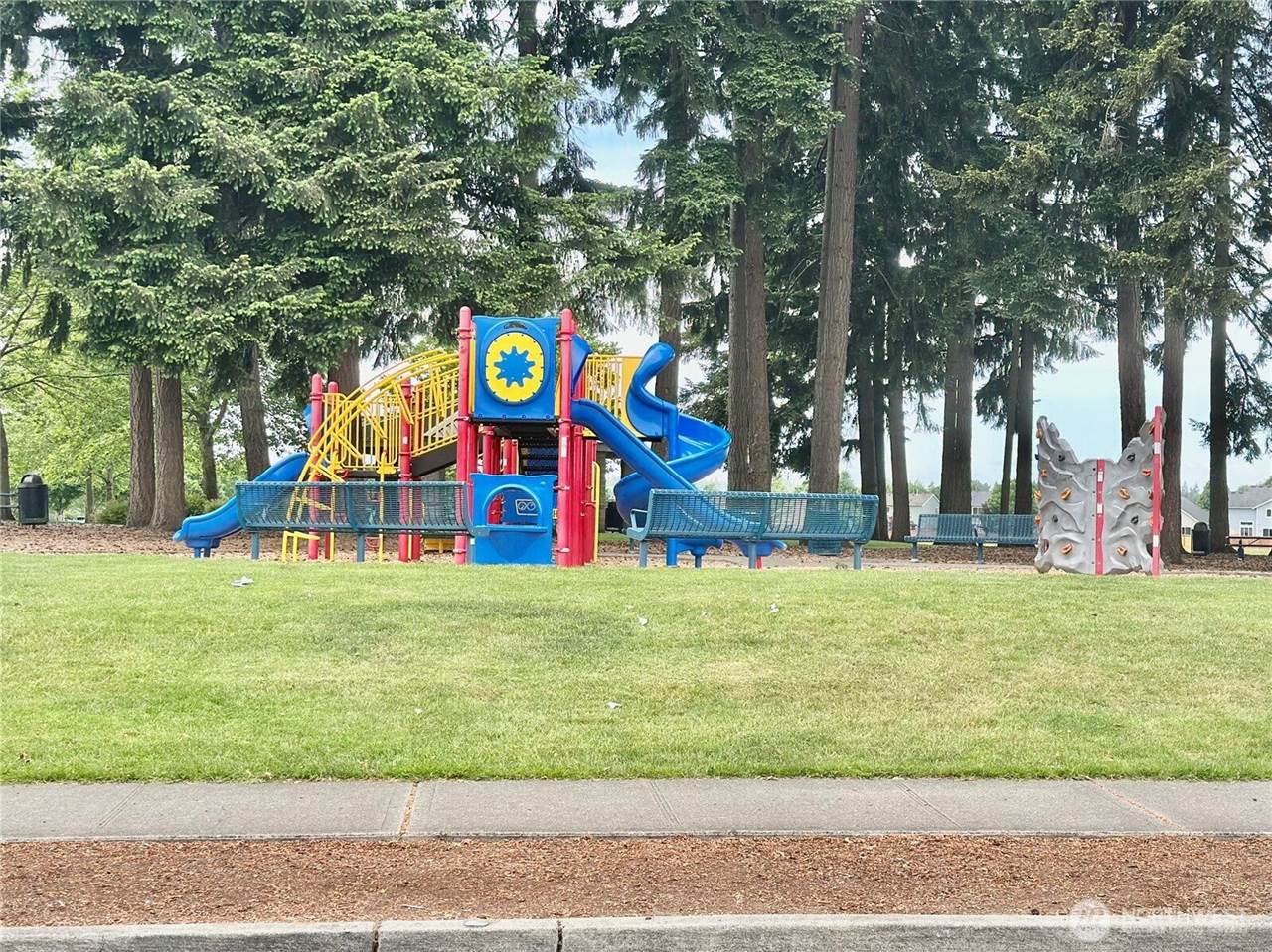5045 Balustrade Boulevard SE, Lacey, WA 98513