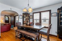 889 Dousman Street, Green Bay, WI 54303