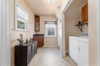 889 Dousman Street, Green Bay, WI 54303