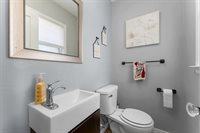 889 Dousman Street, Green Bay, WI 54303