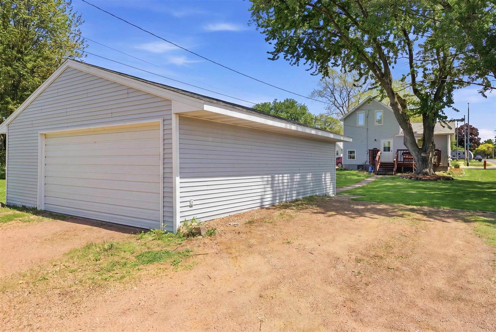 912 S Maple Avenue, Marshfield, WI 54449