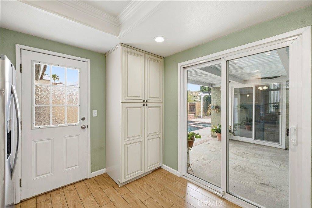15236 Poppy Meadow, Canyon Country, CA 91387