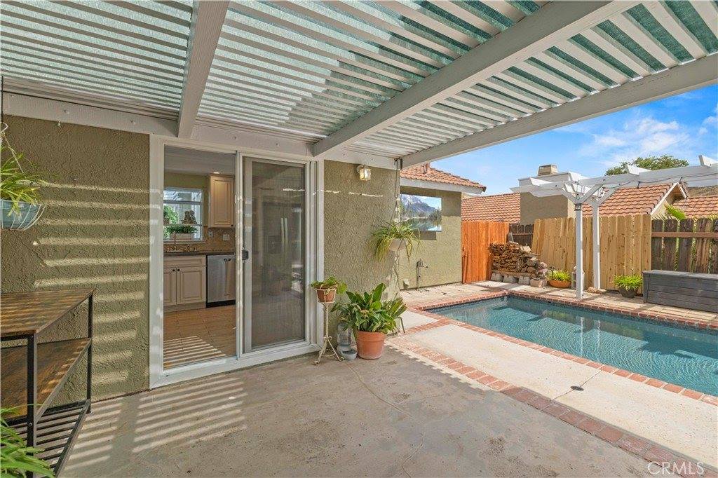 15236 Poppy Meadow, Canyon Country, CA 91387