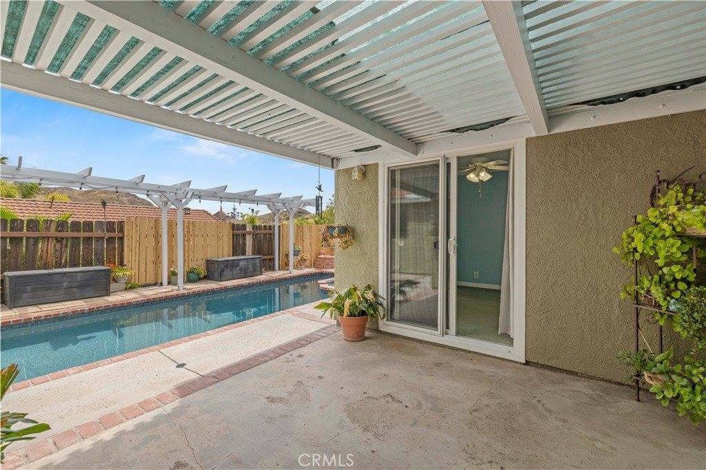 15236 Poppy Meadow, Canyon Country, CA 91387