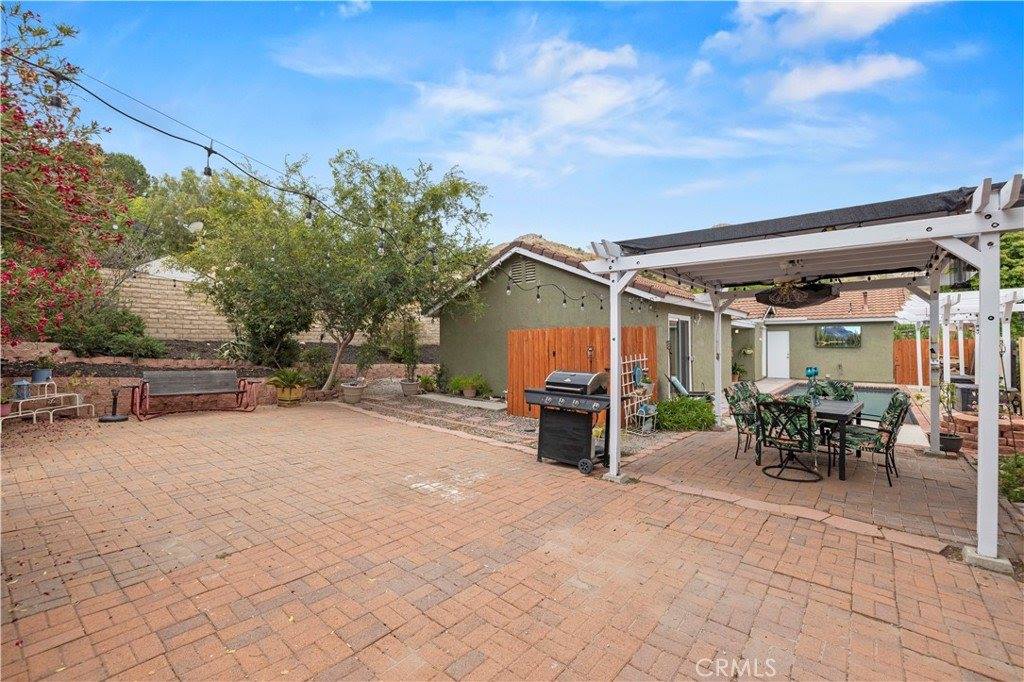 15236 Poppy Meadow, Canyon Country, CA 91387