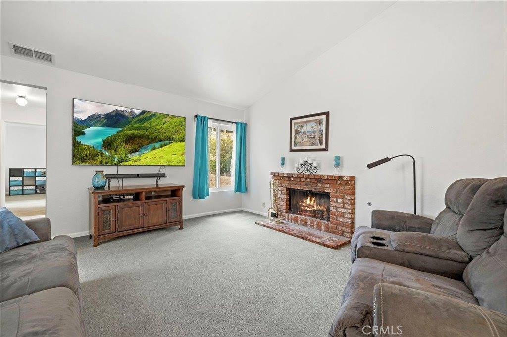 15236 Poppy Meadow, Canyon Country, CA 91387
