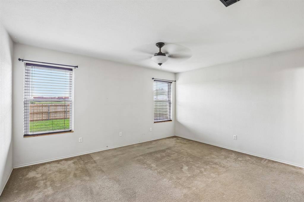 8111 Macgregor Drive, Arlington, TX 76002