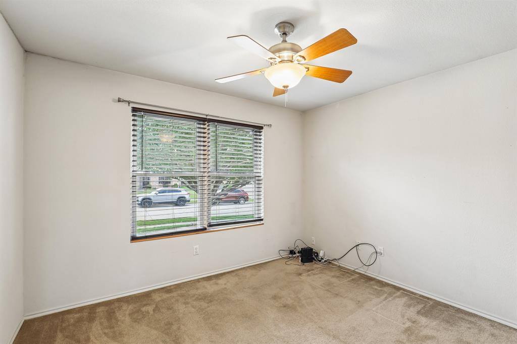 8111 Macgregor Drive, Arlington, TX 76002