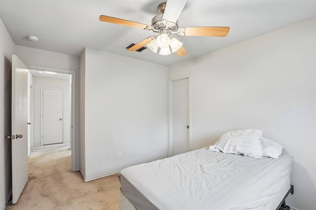 8111 Macgregor Drive, Arlington, TX 76002