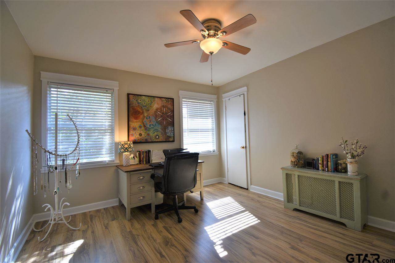 3106 S Donnybrook, Tyler, TX 75701