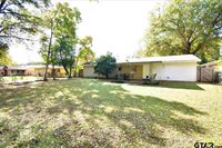 3106 S Donnybrook, Tyler, TX 75701