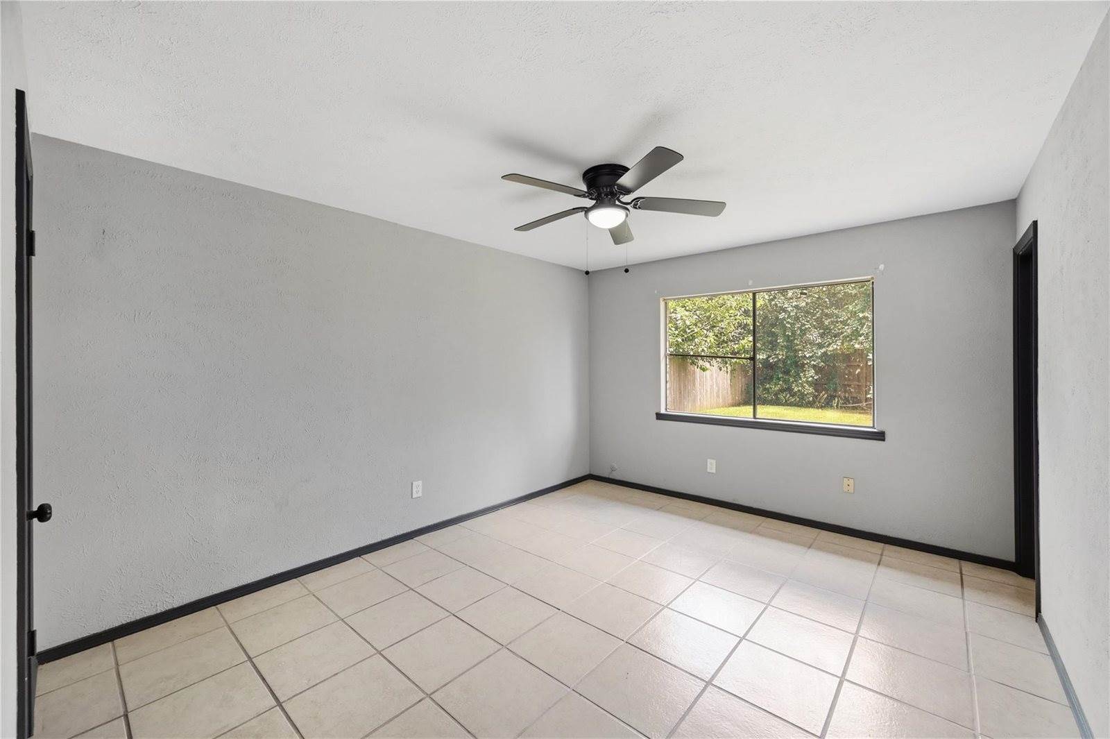 4819 Court Rd, Houston, TX 77053