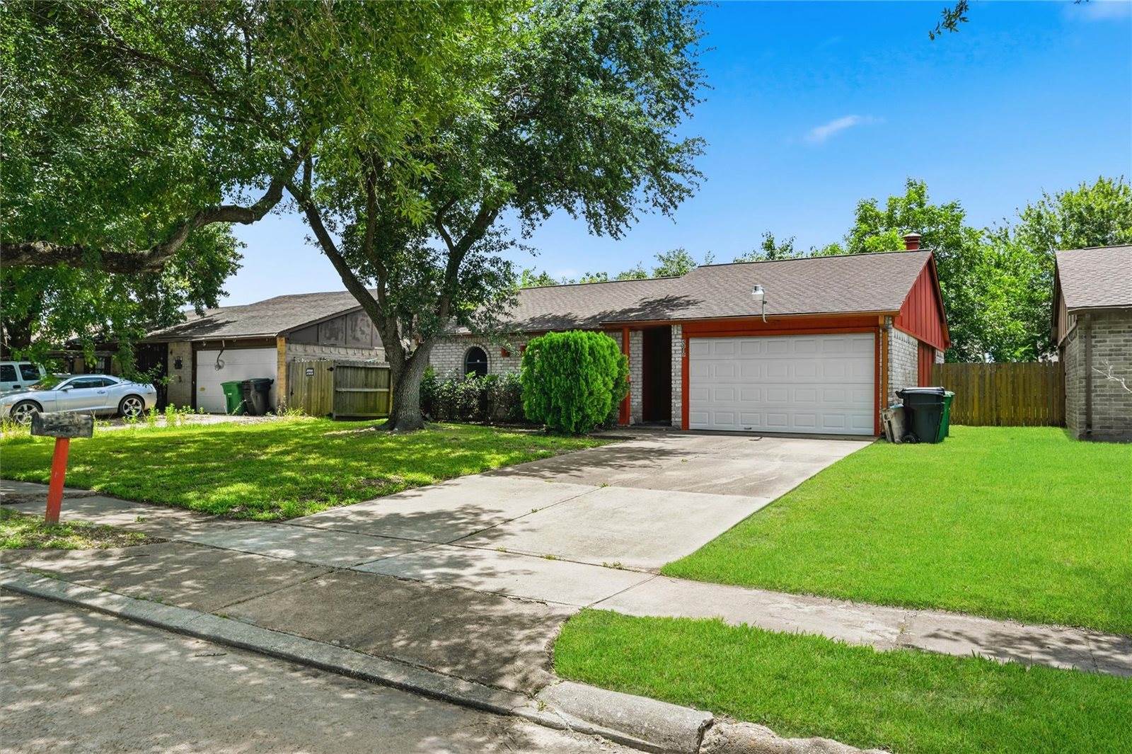 4819 Court Rd, Houston, TX 77053