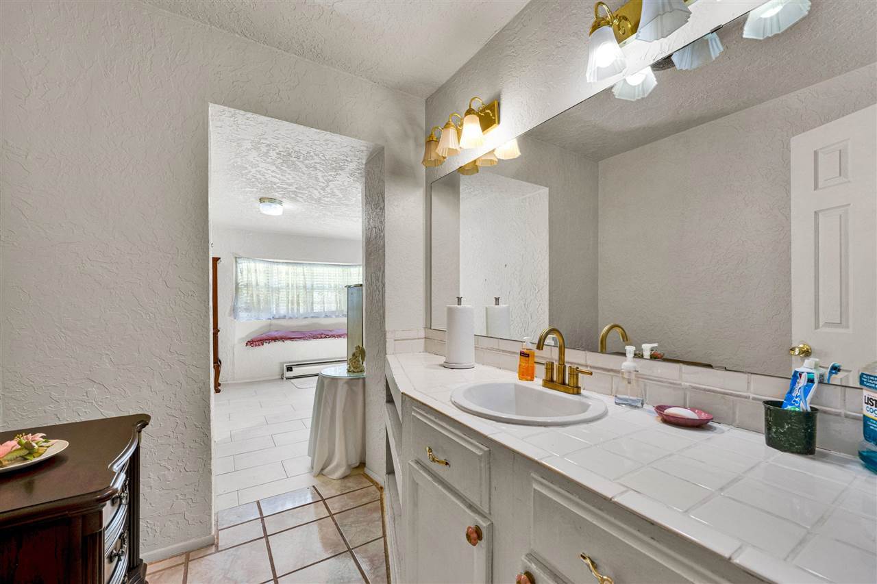 2501 NW Robinhood Dr, Lawton, OK 73505
