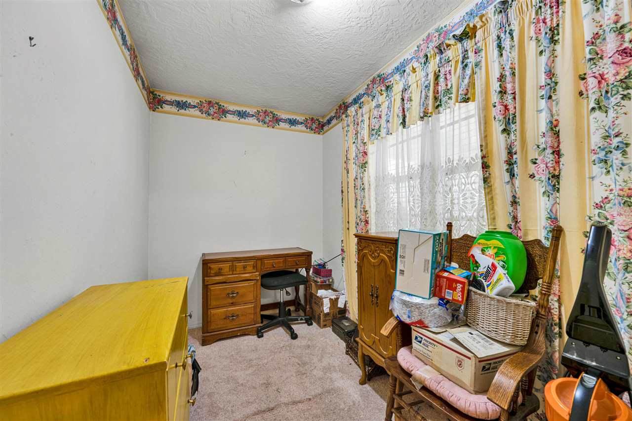 2501 NW Robinhood Dr, Lawton, OK 73505
