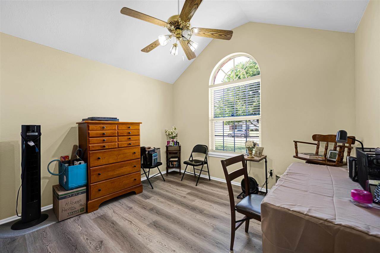 6806 SW Drakestone, Lawton, OK 73502