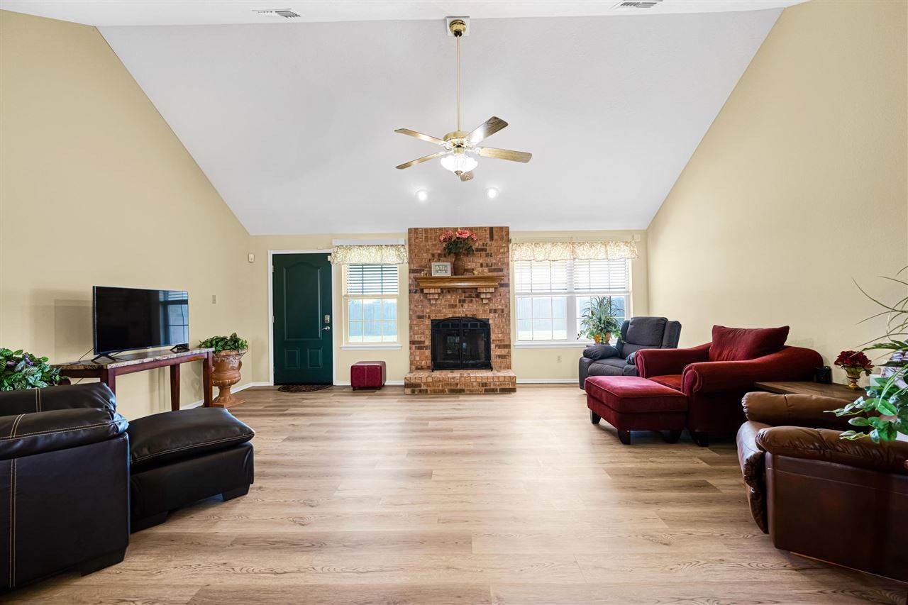 6806 SW Drakestone, Lawton, OK 73502