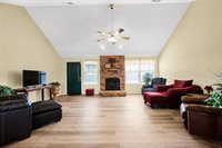 6806 SW Drakestone, Lawton, OK 73502