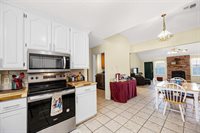 6806 SW Drakestone, Lawton, OK 73502