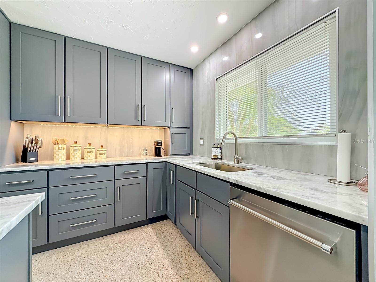 5083 41ST Street South, Saint Petersburg, FL 33711