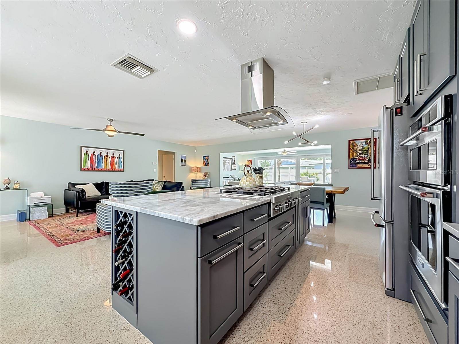 5083 41ST Street South, Saint Petersburg, FL 33711