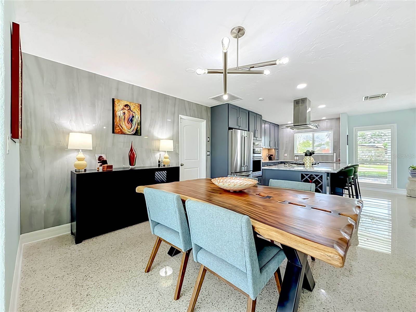 5083 41ST Street South, Saint Petersburg, FL 33711