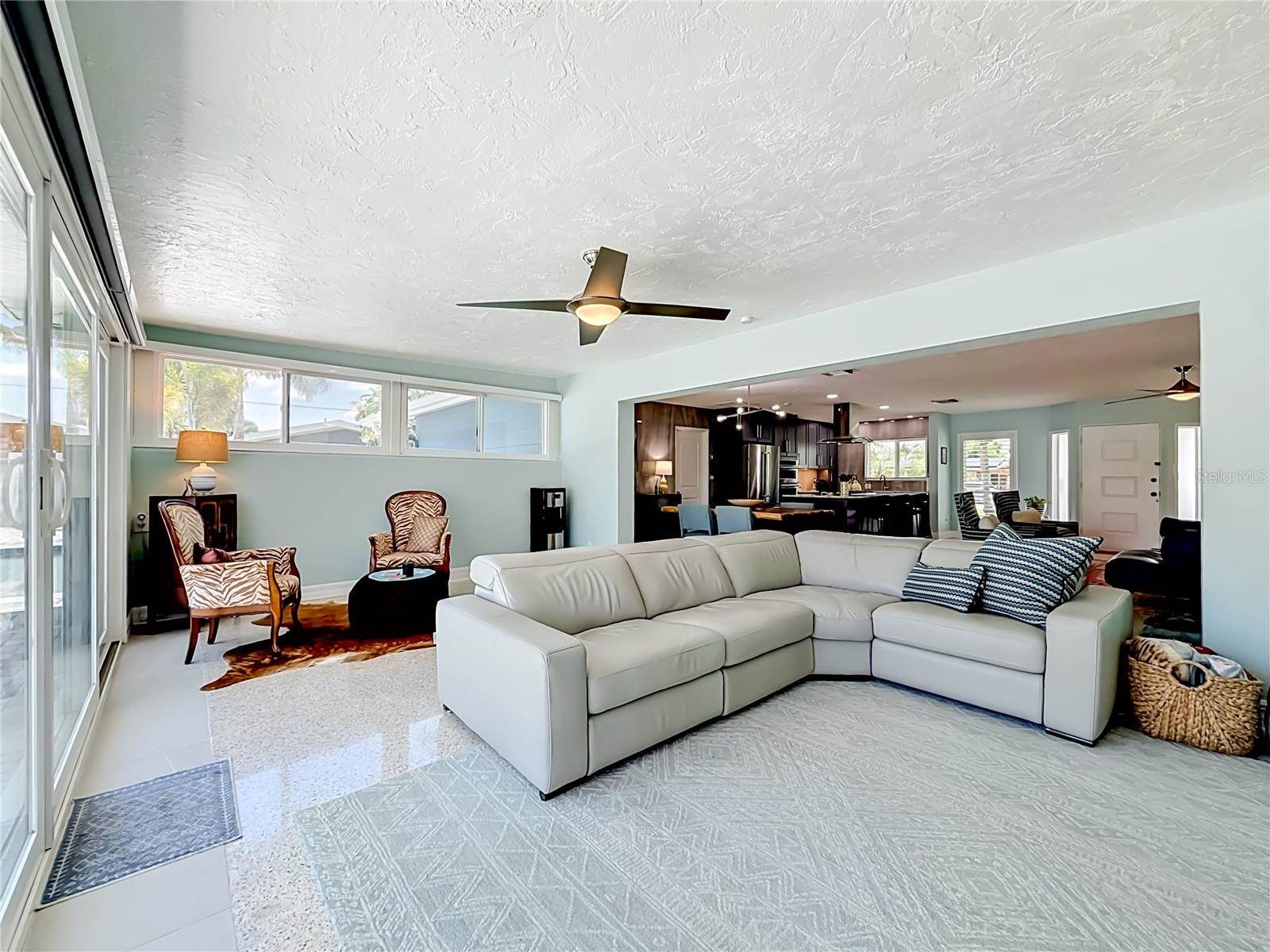 5083 41ST Street South, Saint Petersburg, FL 33711