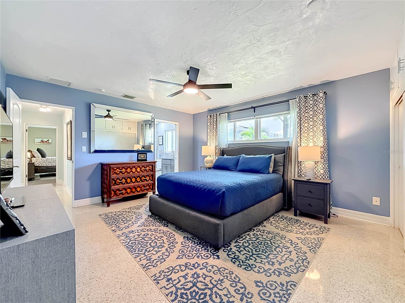 5083 41ST Street South, Saint Petersburg, FL 33711