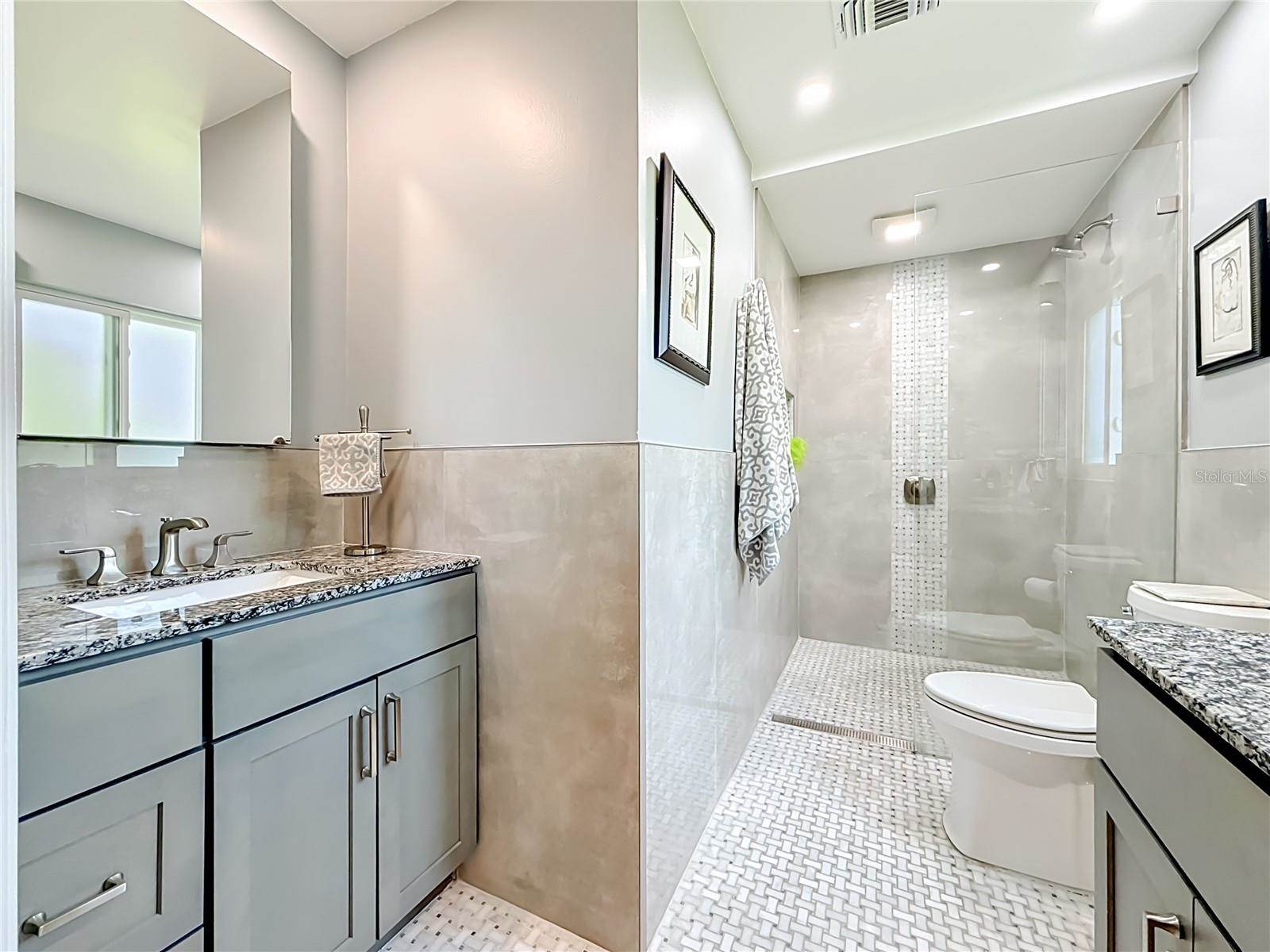 5083 41ST Street South, Saint Petersburg, FL 33711