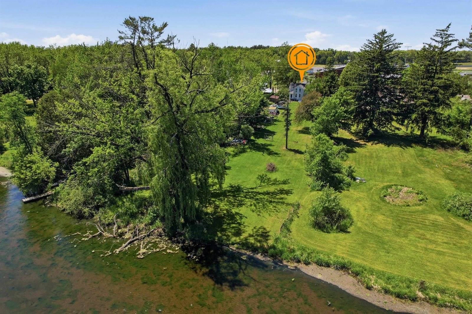 338 N Main Street, Amherst, WI 54406