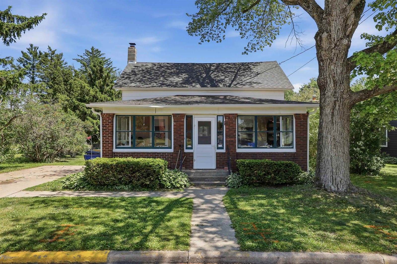 338 N Main Street, Amherst, WI 54406