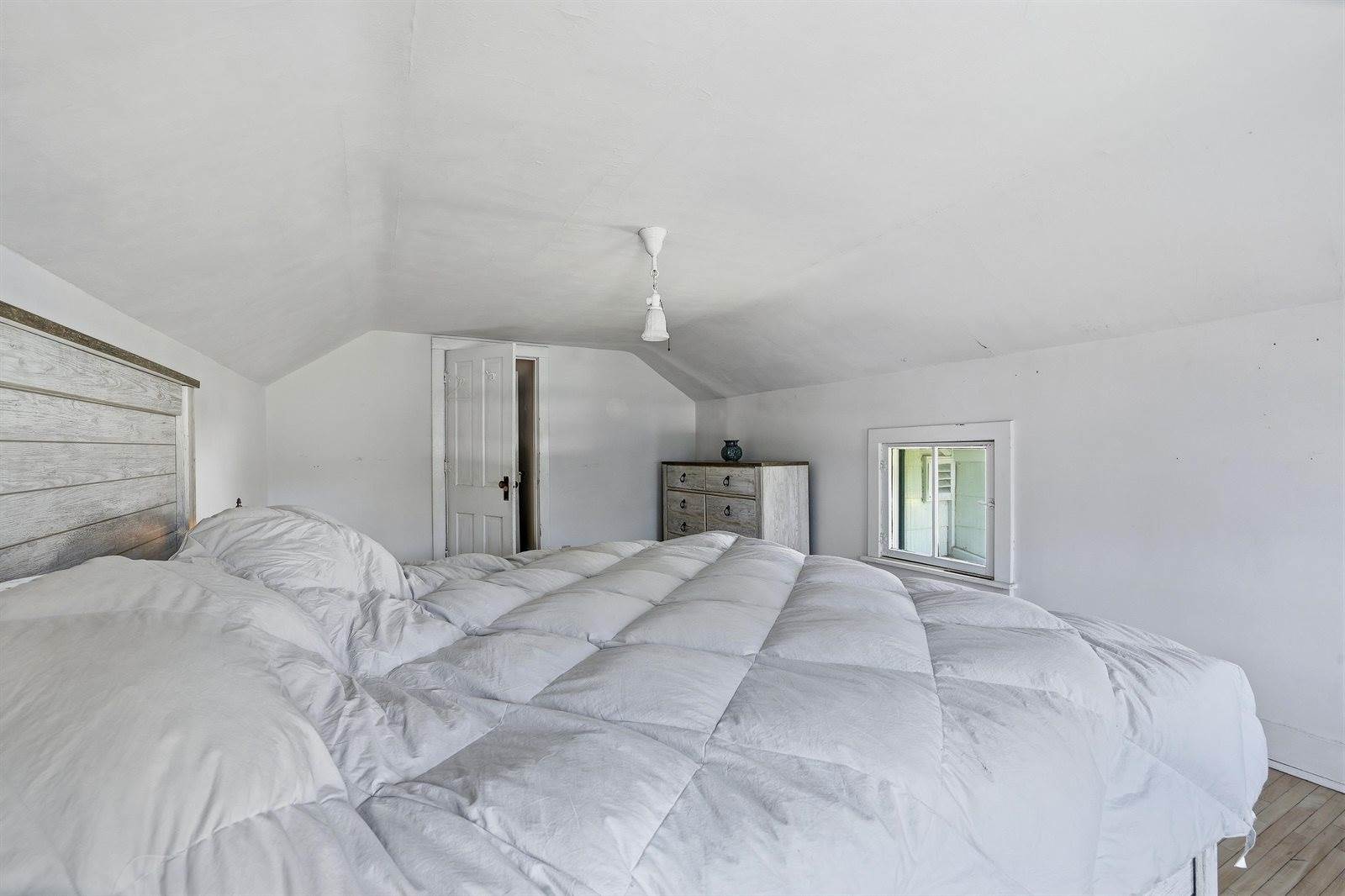 338 N Main Street, Amherst, WI 54406