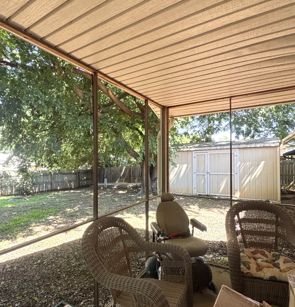 2406 NE 35th St, Lawton, OK 73507