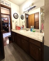 2406 NE 35th St, Lawton, OK 73507