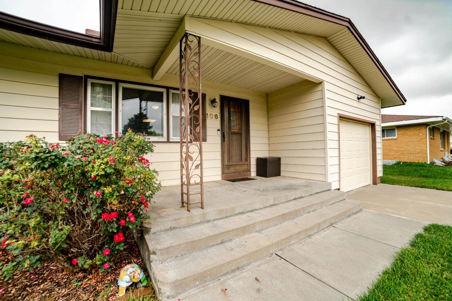 106 South Knox Street, Johnson, KS 67855